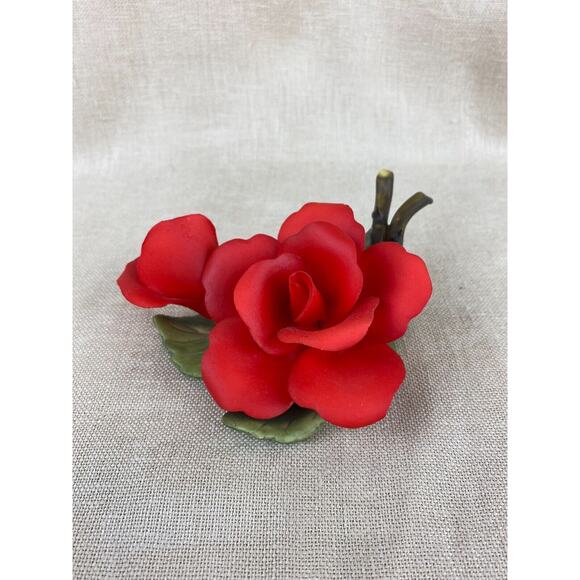 Vintage Golden Crown E & R Delicate Porcelain Red Rose Flower Figurine - Picture 1 of 11